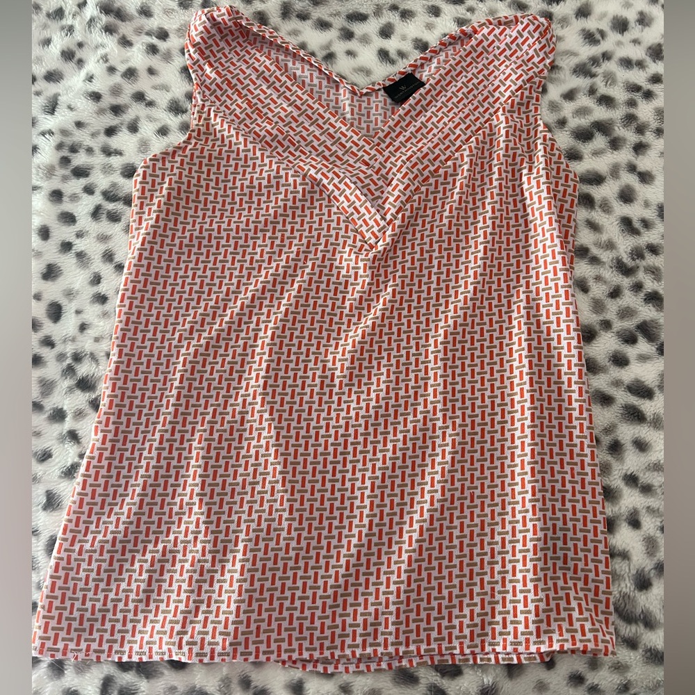 Geometric Print Sleeveless Blouse